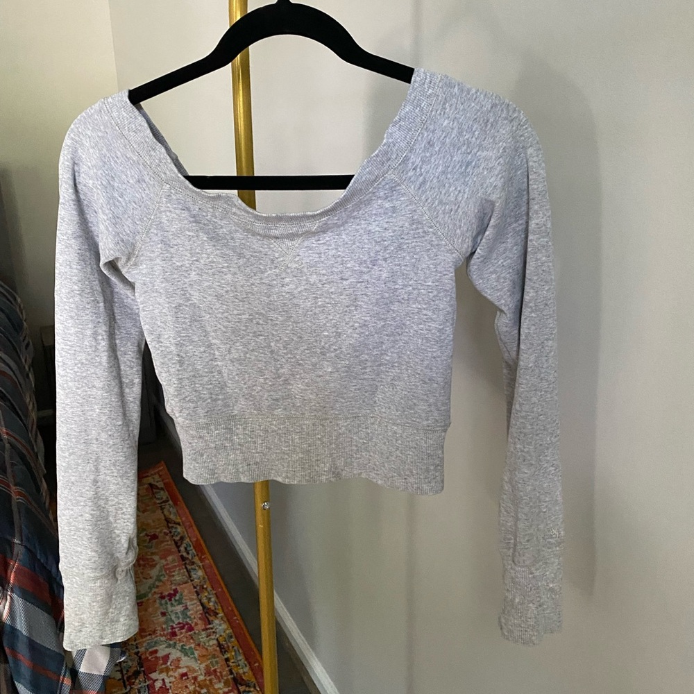 Abercrombie & Fitch cropped sweatshirt, size small